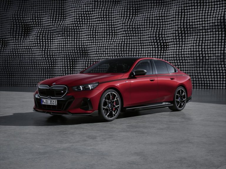 Ya es posible personalizar los nuevos BMW Serie 5 e i5 con los accesorios BMW M Performance
