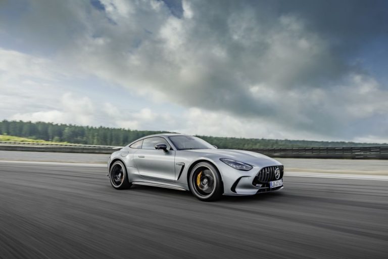 Nuevo Mercedes-AMG GT Coupé 2024. Parecido, aunque muy diferente