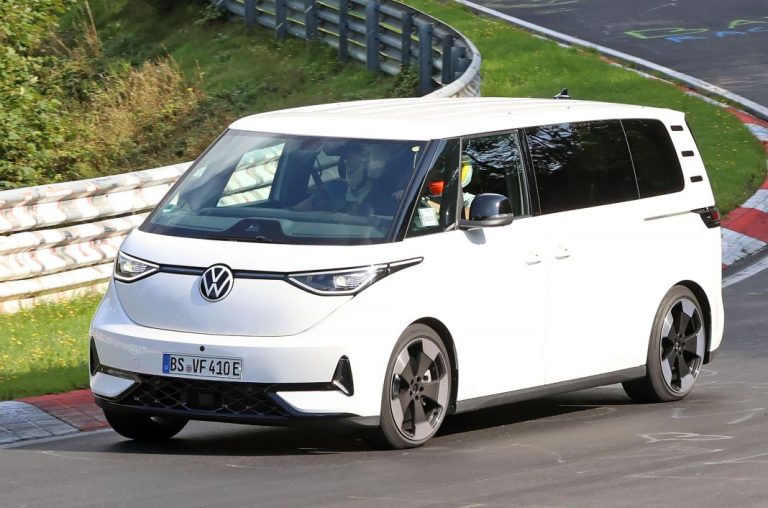 Cazado en Nürburgring el Volkwagen ID.Buzz GTX. ¡Bendita locura!
