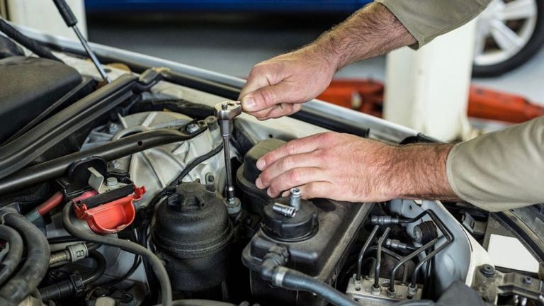 Estos son los puntos clave en el mantenimiento de un coche