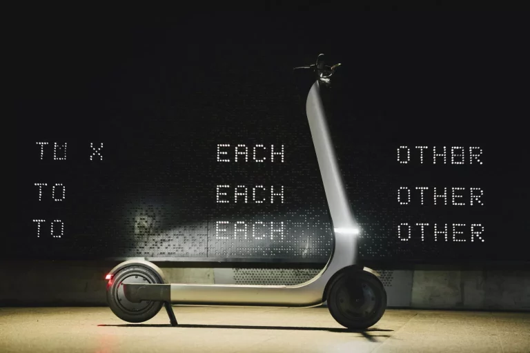 Bo M: el patinete eléctrico con ADN de Williams F1