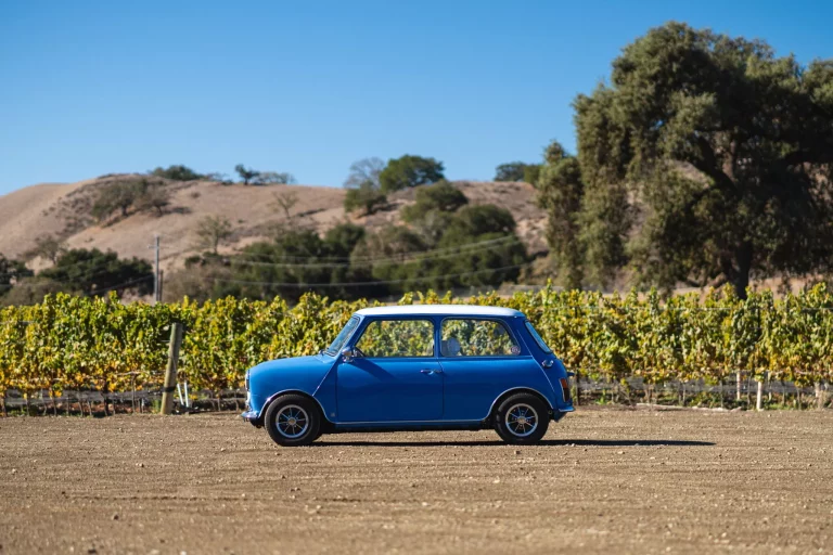 Olvida el nuevo Mini Cooper SE. Este electromod le hará morder el polvo