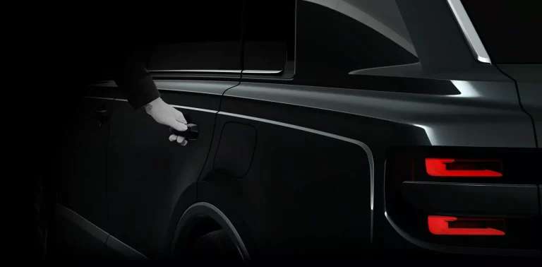 El majestuoso Toyota Century cambia de formato