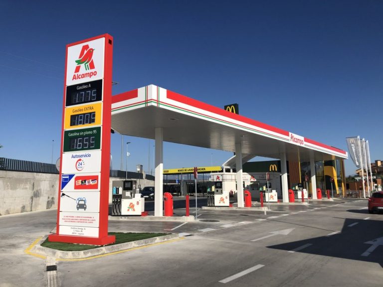 Gasolineras de supermercado: ¿son tan buenas como Repsol, Cepsa, BP o Galp?