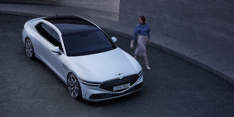 Genesis G90. La berlina de lujo de la marca ya está en Europa