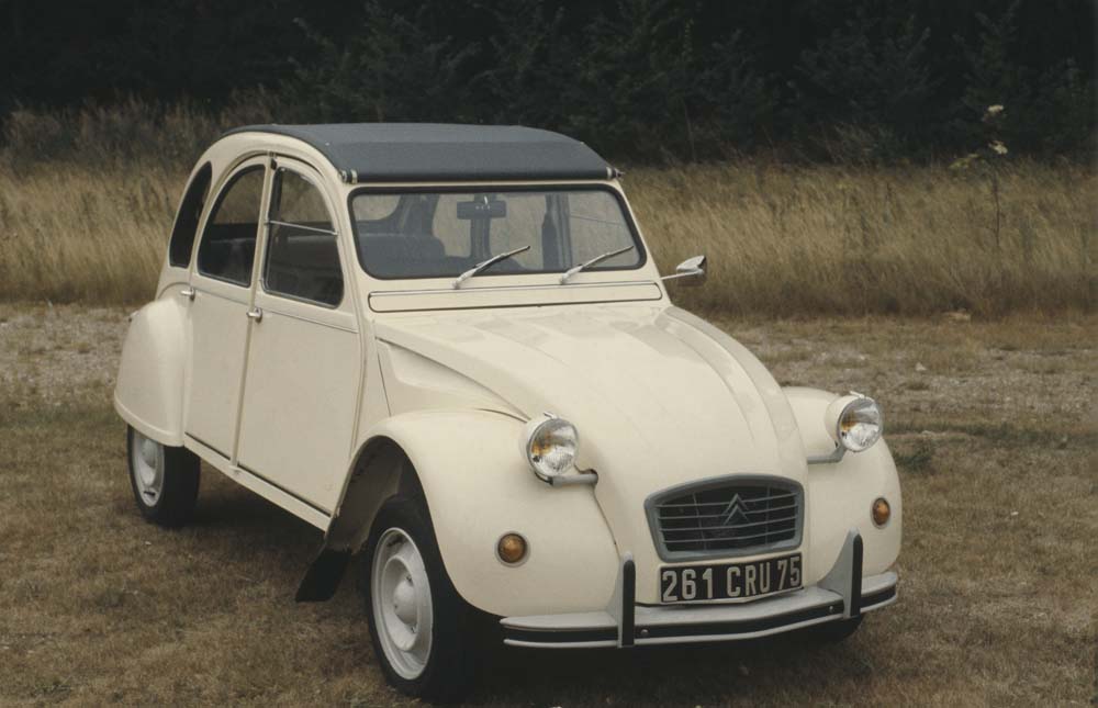Citroën mira al futuro rescatando el espíritu accesible del 2 CV 1 Motor16 2CVSpecial19801 Motor16