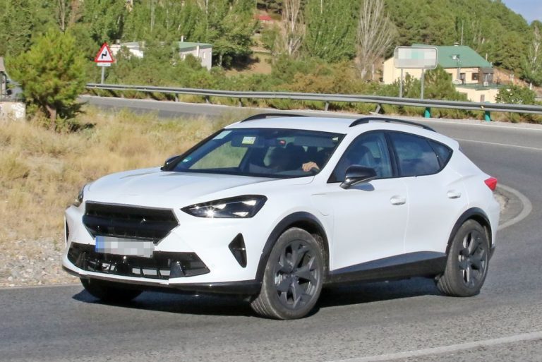 Cazado sin camuflaje el Cupra Formentor 2024