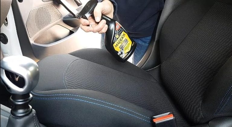 Deja el coche como nuevo tras el verano con estos limpiadores de tapicería de Amazon