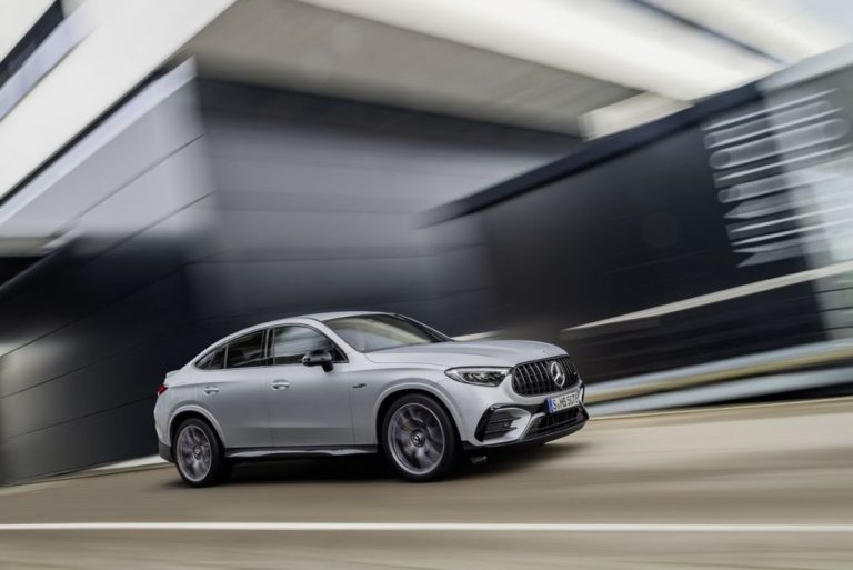 Mercedes-Benz llama a 250.000 coches a pasar por el taller