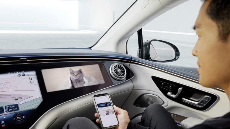 Mercedes-Benz incluirá en sus coches sonido Dolby Atmos, un servicio de noticias y mucho más