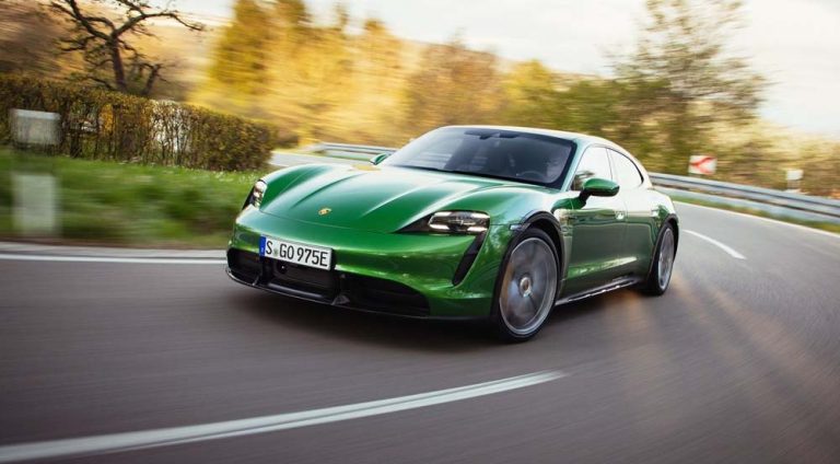 5 coches eléctricos que solo te podrás comprar si te ha tocado la lotería de Navidad
