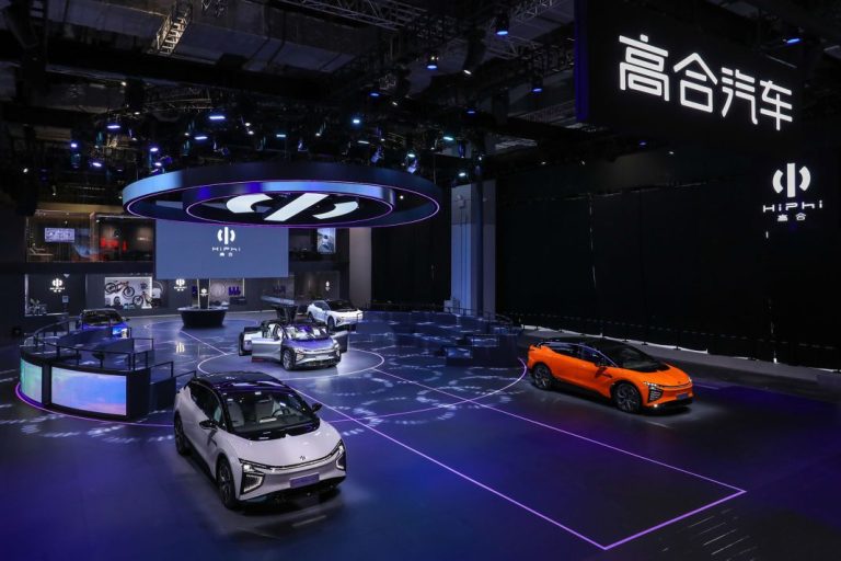 Europa y China se enzarzan a cuenta del coche eléctrico