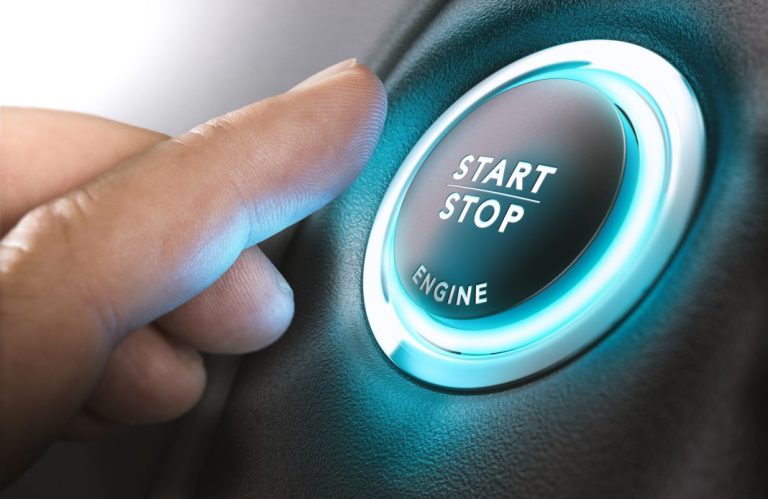 Start/Stop: el sistema que equipa tu coche y que te permite ahorrar muchos litros de gasolina