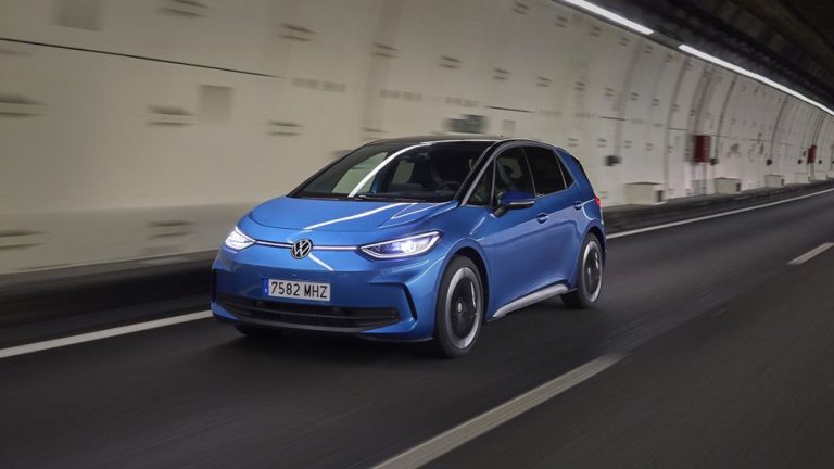 Primera prueba del Volkswagen ID.3 2024. Una actualización necesaria