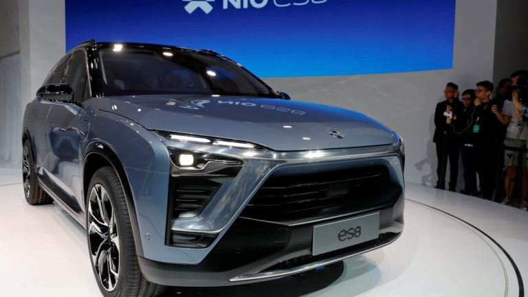 10 diferencias a la hora de conducir un coche de gasolina y uno eléctrico