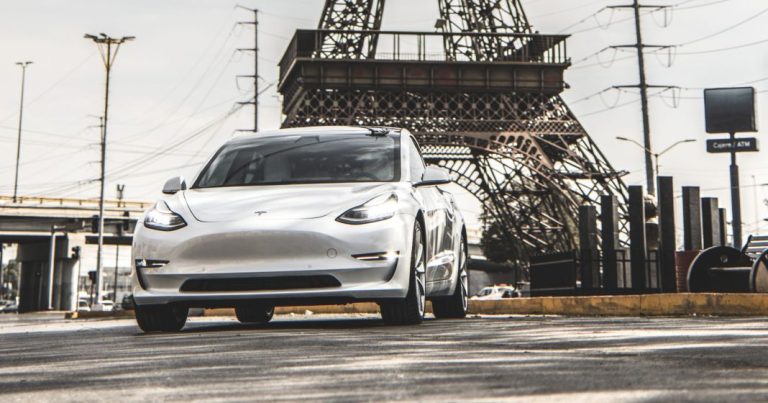 Estas son las cosas que los usuarios del Tesla Model 3 no soportan de su coche eléctrico