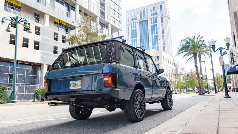 Este Range Rover Classic de ECD parece haber nacido en el Siglo XXI