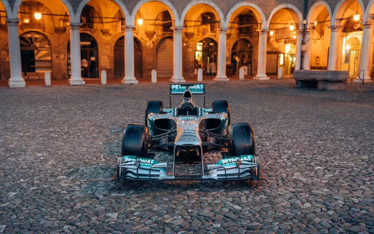 El Fórmula 1 más especial para Lewis Hamilton va a costar una fortuna