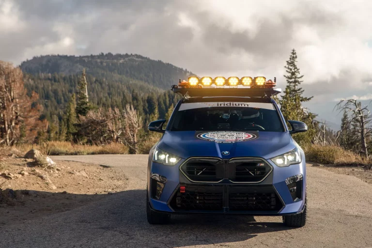 El nuevo BMW X2 se estrena en el duro Rebelle Rally en California