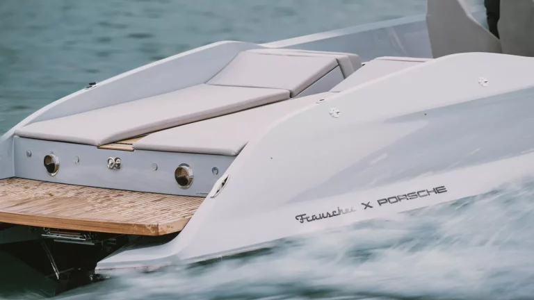 La mecánica del futuro Porsche Macan eléctrico se esconde en este exclusivo barco