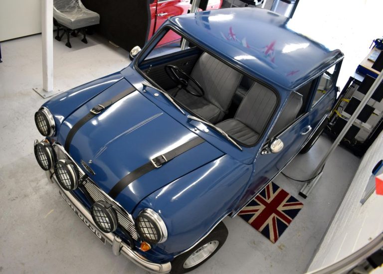 ¿Te gustó ‘The Italian Job’? Querrás tener este simulador de Mini en tu casa