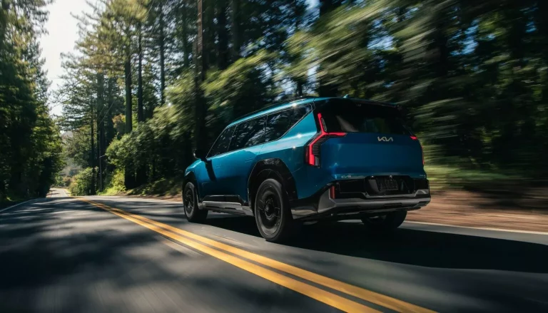 Kia EV9: El nuevo buque insignia eléctrico de la marca tiene un precio de derribo. Pero olvídate de uno