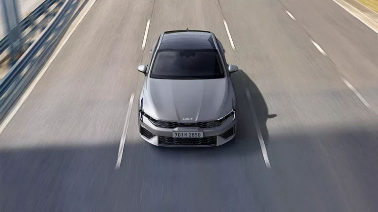 El Kia K5, que también se conoce como Optima, se pone al día en Corea