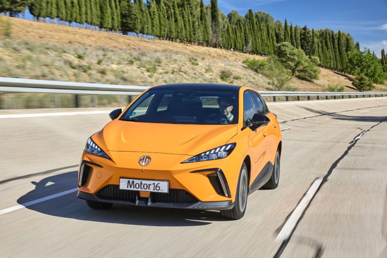 MG MG4 Luxury: Probamos el compacto eléctrico del que todos hablan