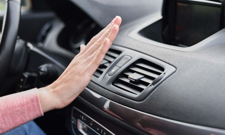 Así debes revisar la calefacción de tu coche antes de que llegue el frío