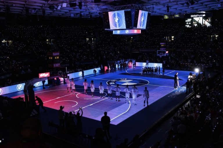 La marca de coches que convierte los mates de baloncesto en ayuda solidaria