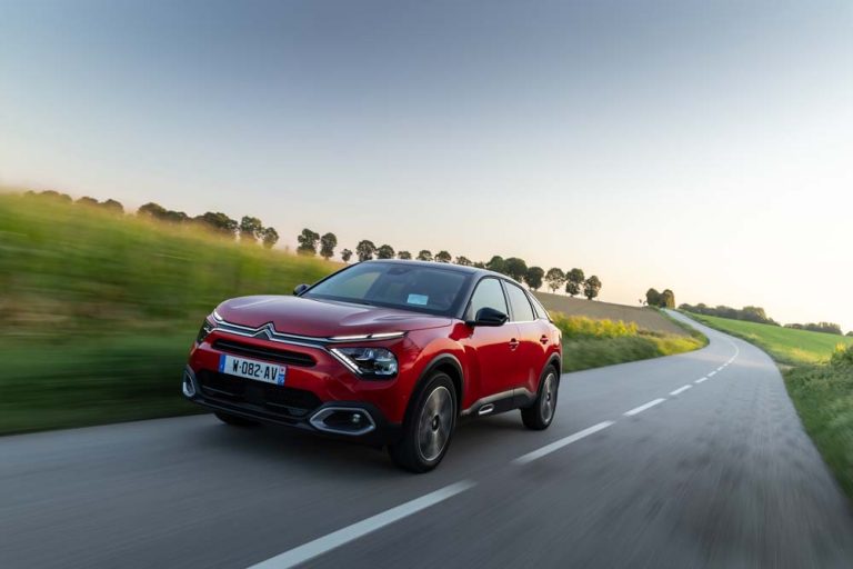 ¿Quieres un coche eléctrico? La marca que duplica las ayudas del Plan Moves