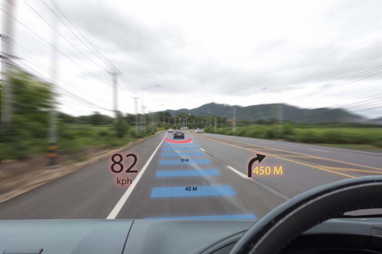 Head-up-Display: del avión al coche. Así ha evolucionado este sistema