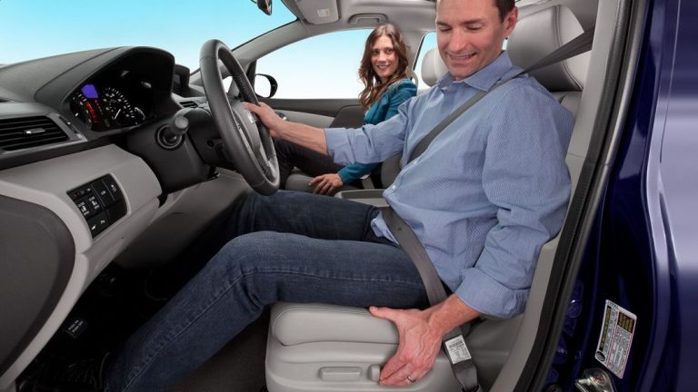 La forma correcta de colocar el asiento de tu coche a la perfección