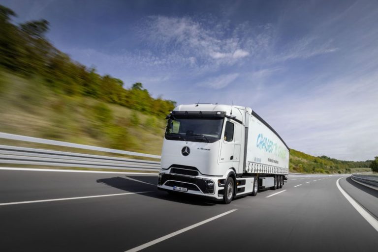 Mercedes-Benz eActros 600: el camión eléctrico con más de 500 kilómetros de autonomía