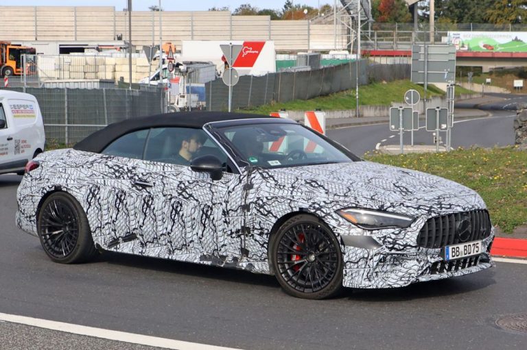 El Mercedes-AMG CLE53 Cabrio pierde camuflaje
