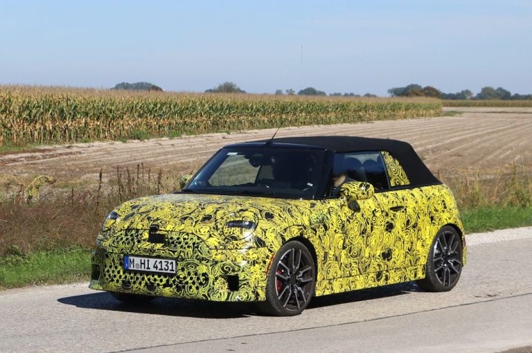 Fotos espía del Mini Cooper Cabrio 2024… con sorpresa
