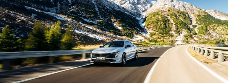 Primera prueba del Peugeot 508 PHEV 180: elegante, tecnológico y eficiente