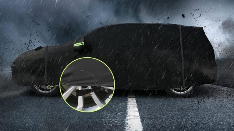 Protege el coche de la lluvia y viento con estas fundas a precios muy asequibles 