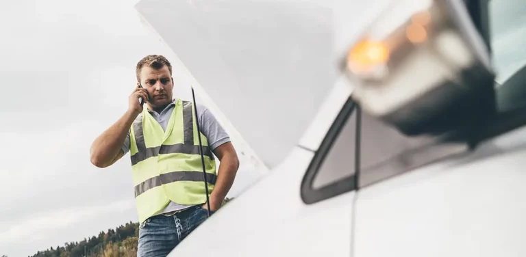 El sitio que debes visitar en plena ‘operación salida’ si no quieres quedarte tirado en la Carretera de Valencia