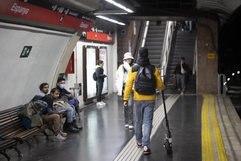 Tras la explosión en el metro de Madrid, estas ciudades prohíben los patinetes eléctricos en sus transportes públicos