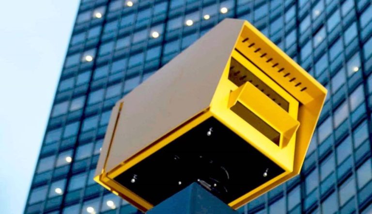 Se llama Redspeed Sentio y es el radar con inteligencia artificial que desea la DGT