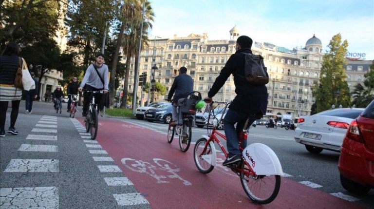 La nueva señal de tráfico que ha revolucionado a la ciudad de Barcelona