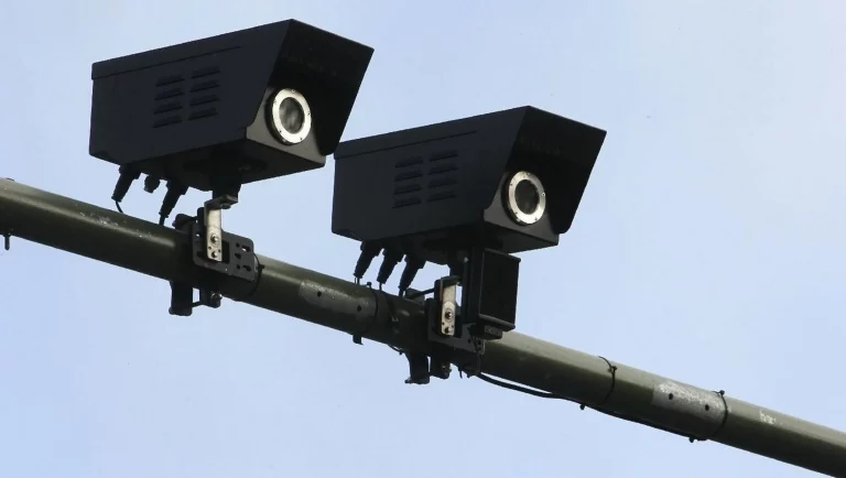 Así es como funciona un radar doble. Y por este motivo da mil vueltas a los de cascada y a los antifrenazo