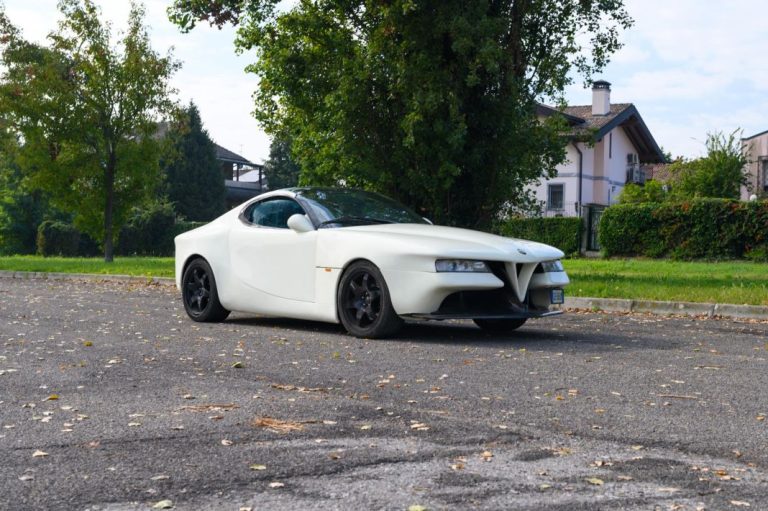 Esta rareza nace de un Alfa Romeo 75 y va a costar una auténtica fortuna