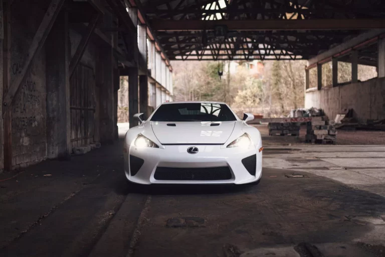1 de los 500 Lexus LFA fabricados sale a subasta