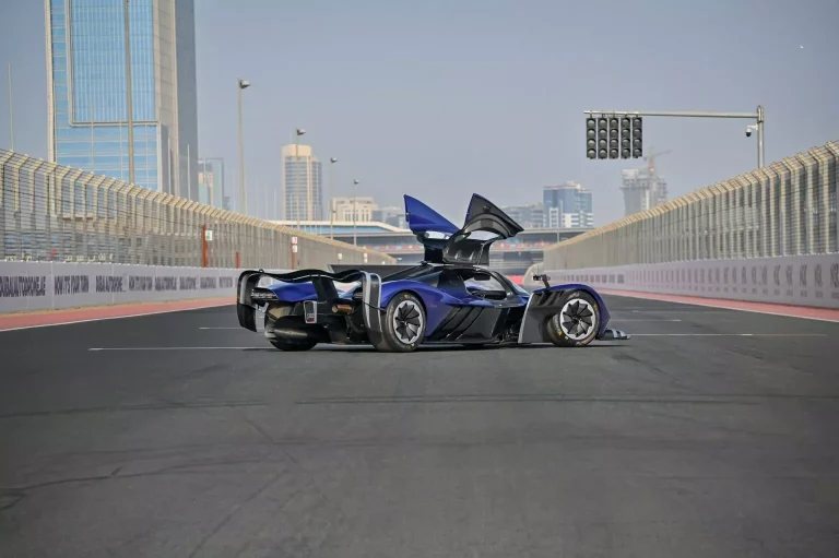 Aston Martin Valkyrie AMR Pro. Uno de los 40 fabricados puede ser tuyo