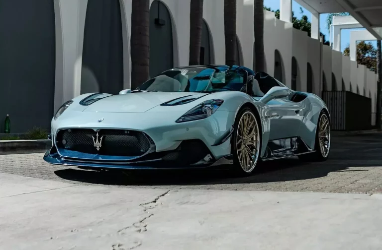 Maserati MC20 Cielo: Se viste con mucho carbono gracias a 7 Design
