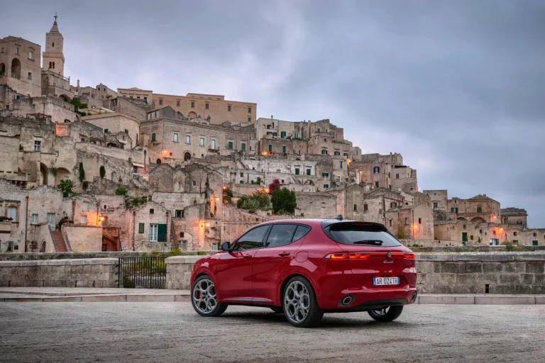 Alfa Romo Tributo Italiano: Edición especial con la ‘tricolore’ muy presente