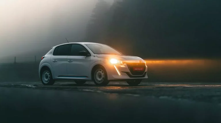 Este Peugeot 208 Rally desata la nostalgia por el mítico 205 Rally