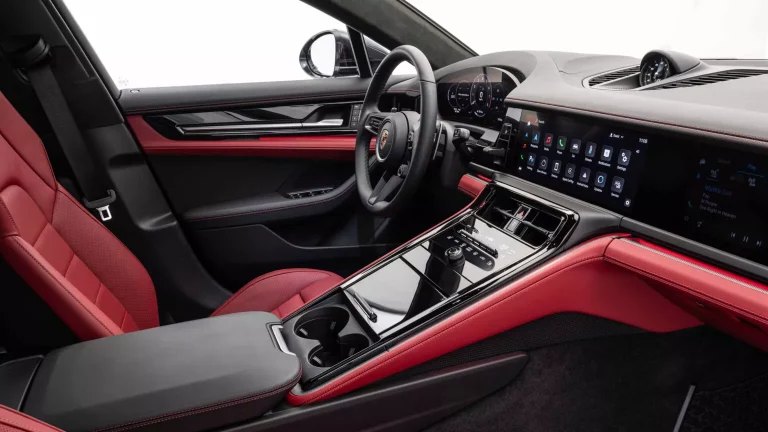El Porsche Panamera tendrá un poco de Taycan y de Cayenne en su interior
